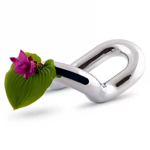 Cuore Vase by Kickie Chudikova